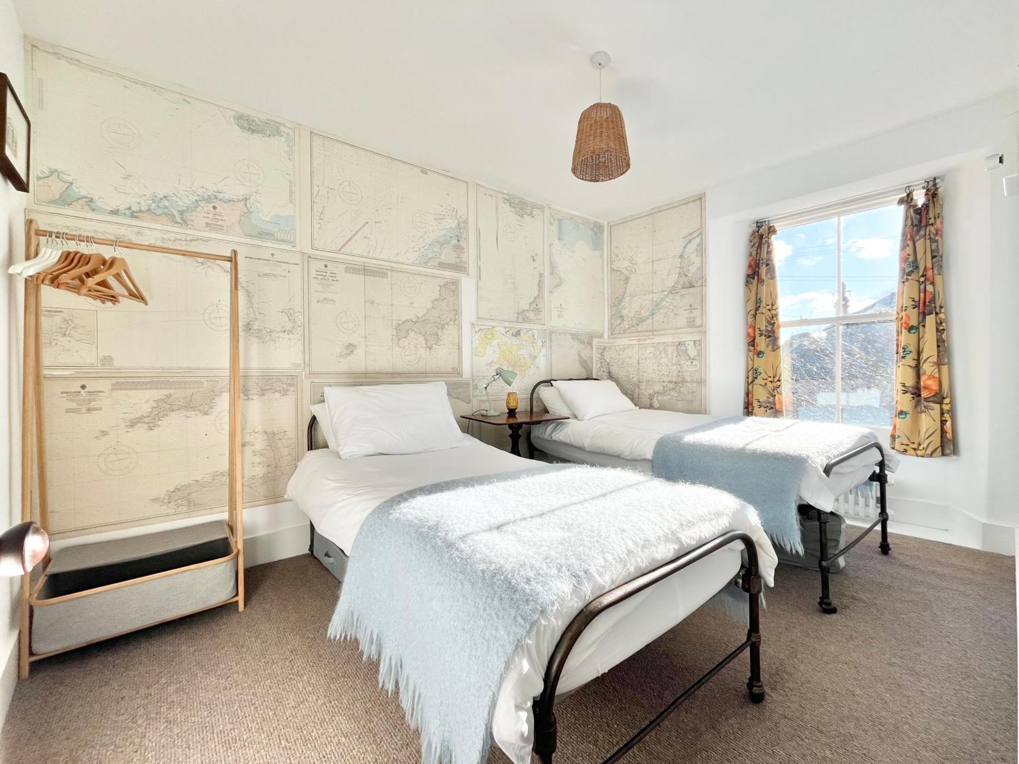 Janies Cottage~ Mousehole~Eclectic Interiors & Vintage Charm Eksteriør bilde