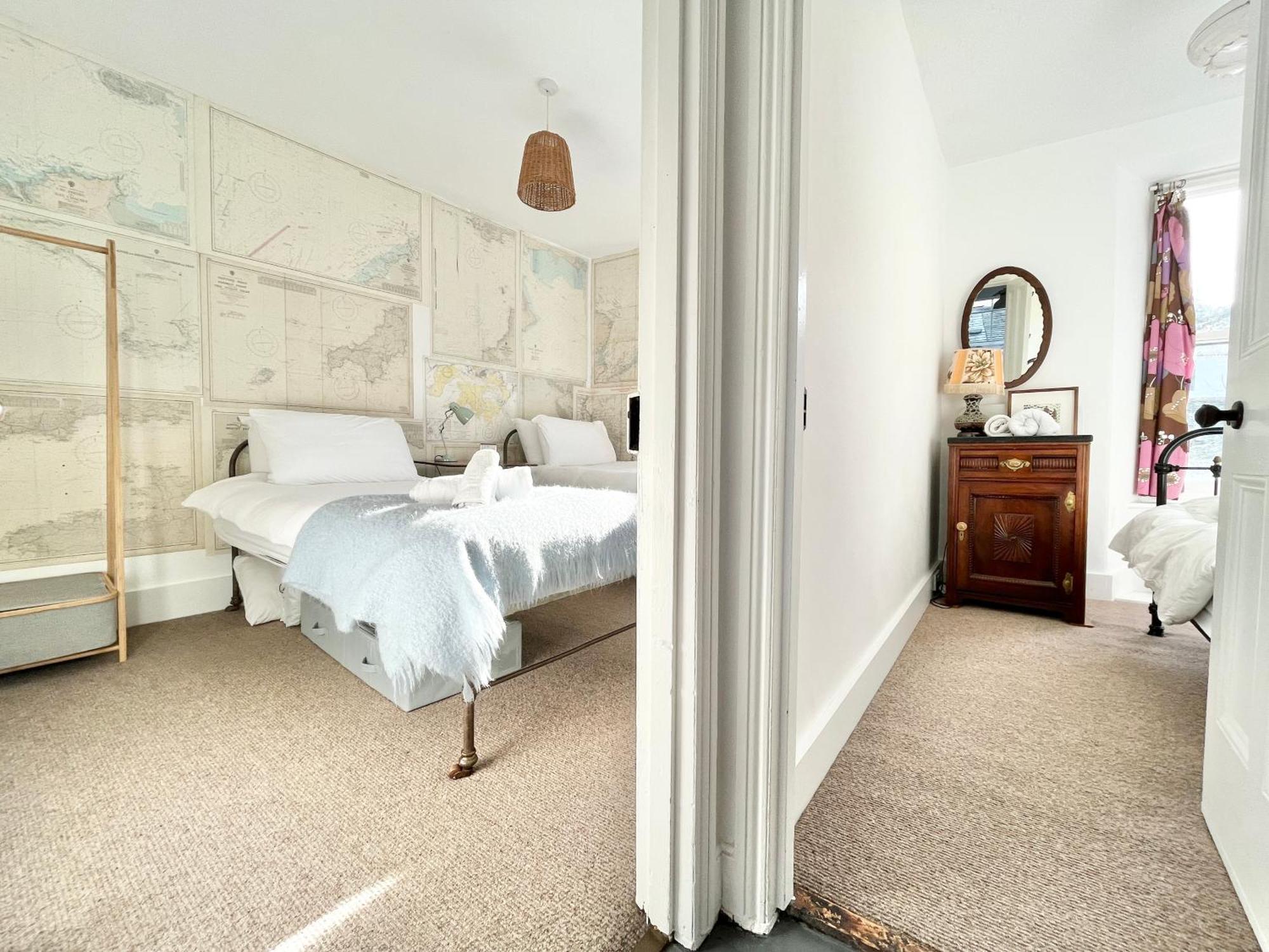 Janies Cottage~ Mousehole~Eclectic Interiors & Vintage Charm Eksteriør bilde